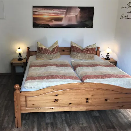 아파트 Haus Daheim 바트샨다우